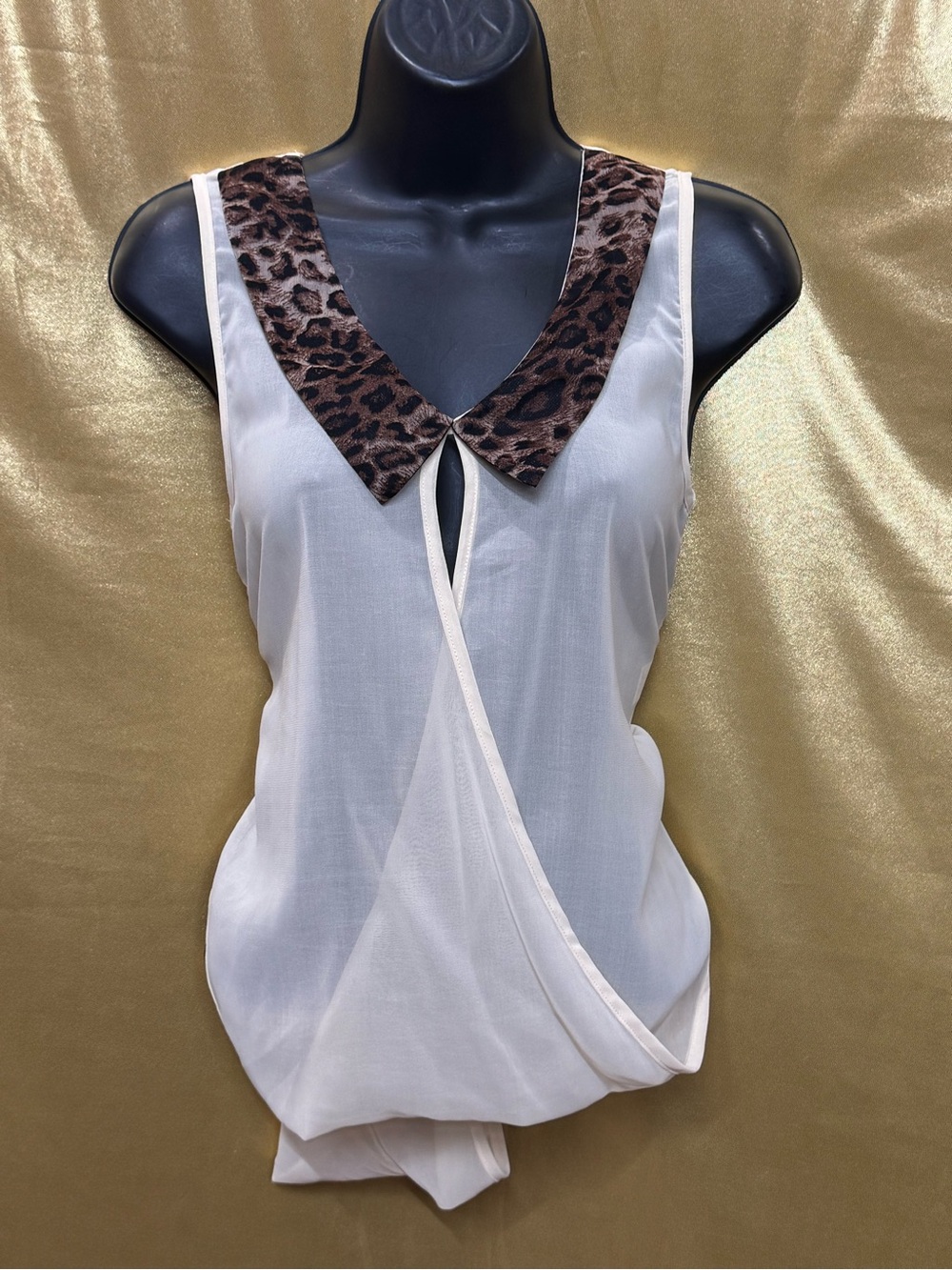 YA Los Angeles Cream Wrap Blouse Silk Blend Leopard Collar Small NWT